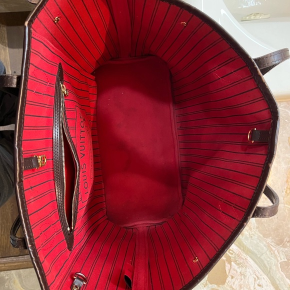 Louis Vuitton Neverfull MM tote - Picture 11 of 16